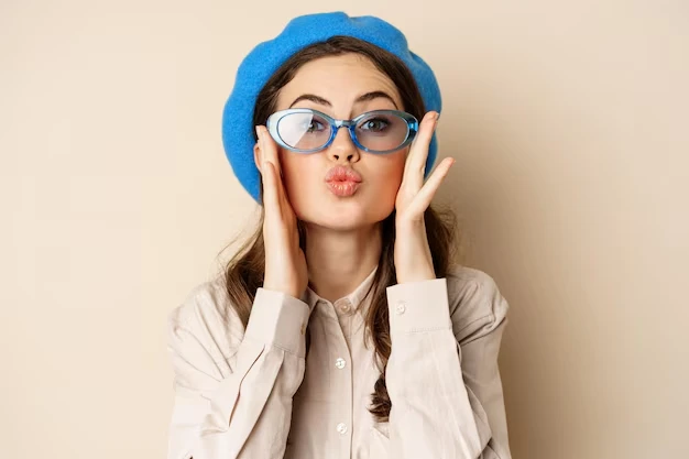 Smart Style – How Glasses Transform the Mood of a Photo